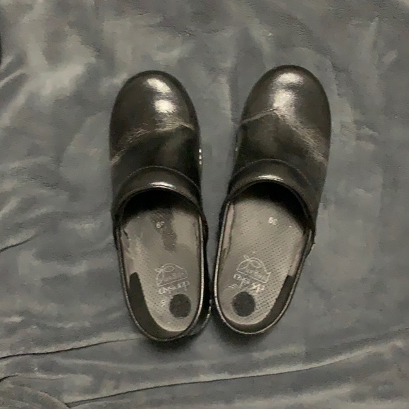 VEGAN DANSKO SHOES - Picture 1 of 3